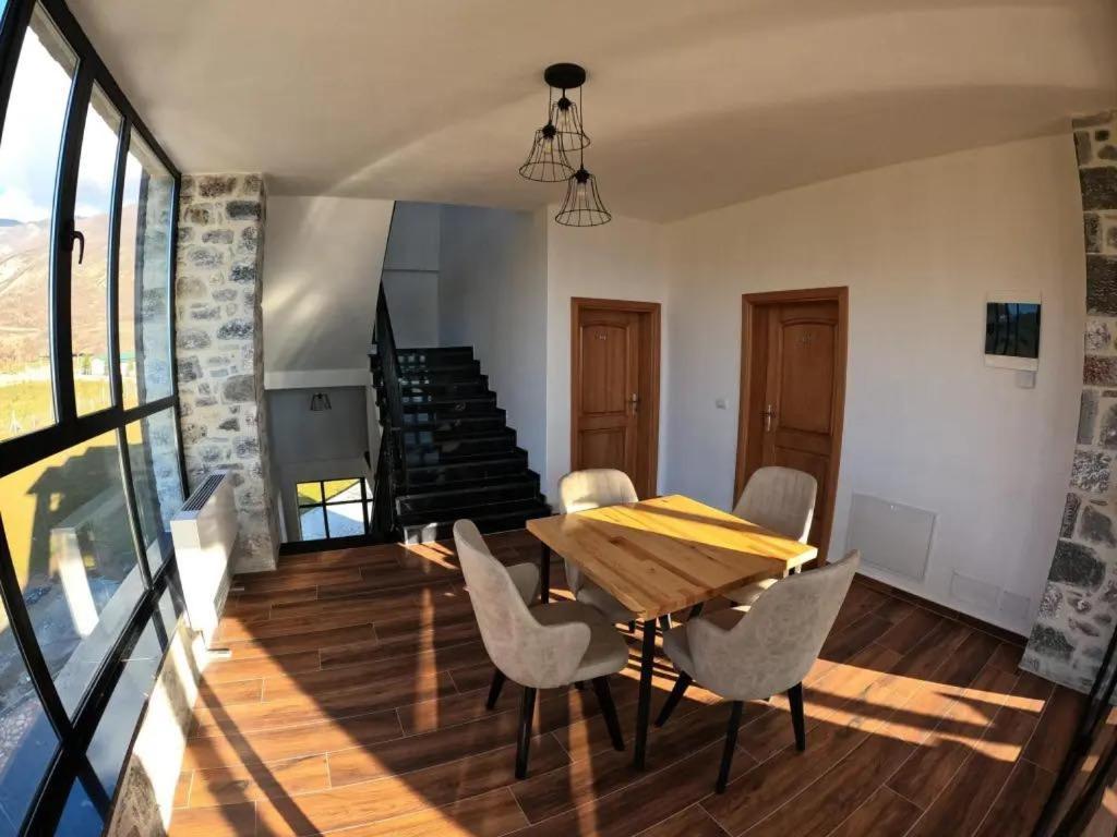 Bujtina Vrenezi Otel Peshkopi Dış mekan fotoğraf