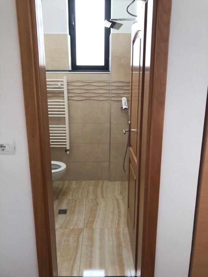 Bujtina Vrenezi Otel Peshkopi Dış mekan fotoğraf