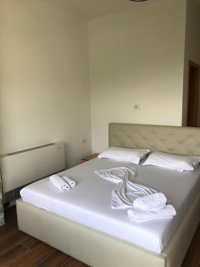 Bujtina Vrenezi Otel Peshkopi Dış mekan fotoğraf