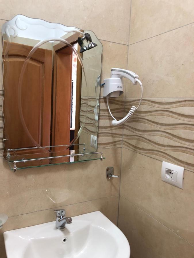 Bujtina Vrenezi Otel Peshkopi Dış mekan fotoğraf