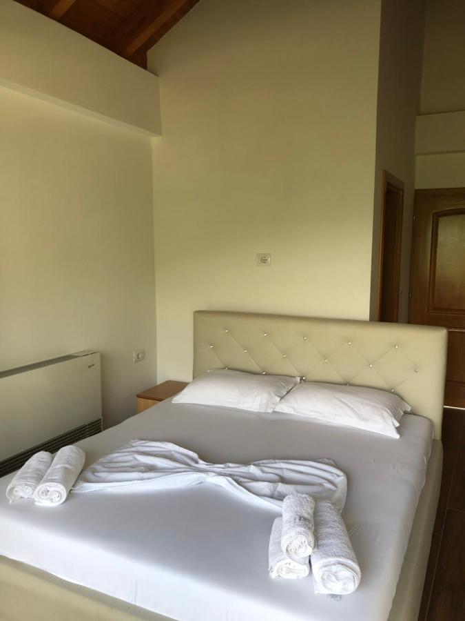 Bujtina Vrenezi Otel Peshkopi Dış mekan fotoğraf